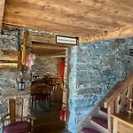 Szálloda Del 2*